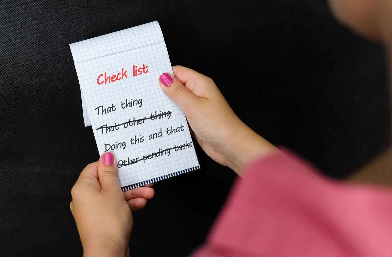 checklist, tasks, notepad, note, items, paper, priorities, organization, list, closeup, checklist, checklist, checklist, priorities, priorities, priorities, priorities, priorities. Content calendar template checklist: records and statuses